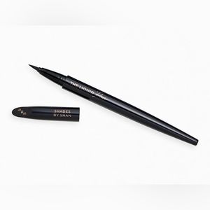 Liquid Eyeliner in Black Onyx
